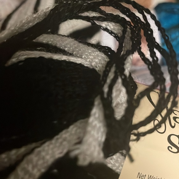 Yarn - Picture 6 of 6